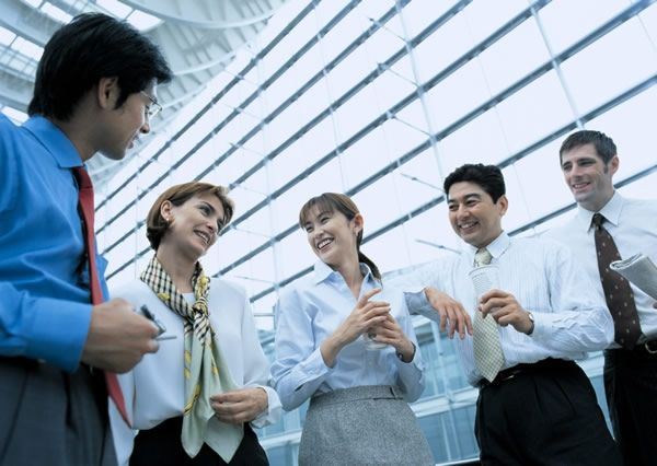 如何在职场中建立强大的人际网络(图1) 如何在职场中建立强大的人际网络(图1)